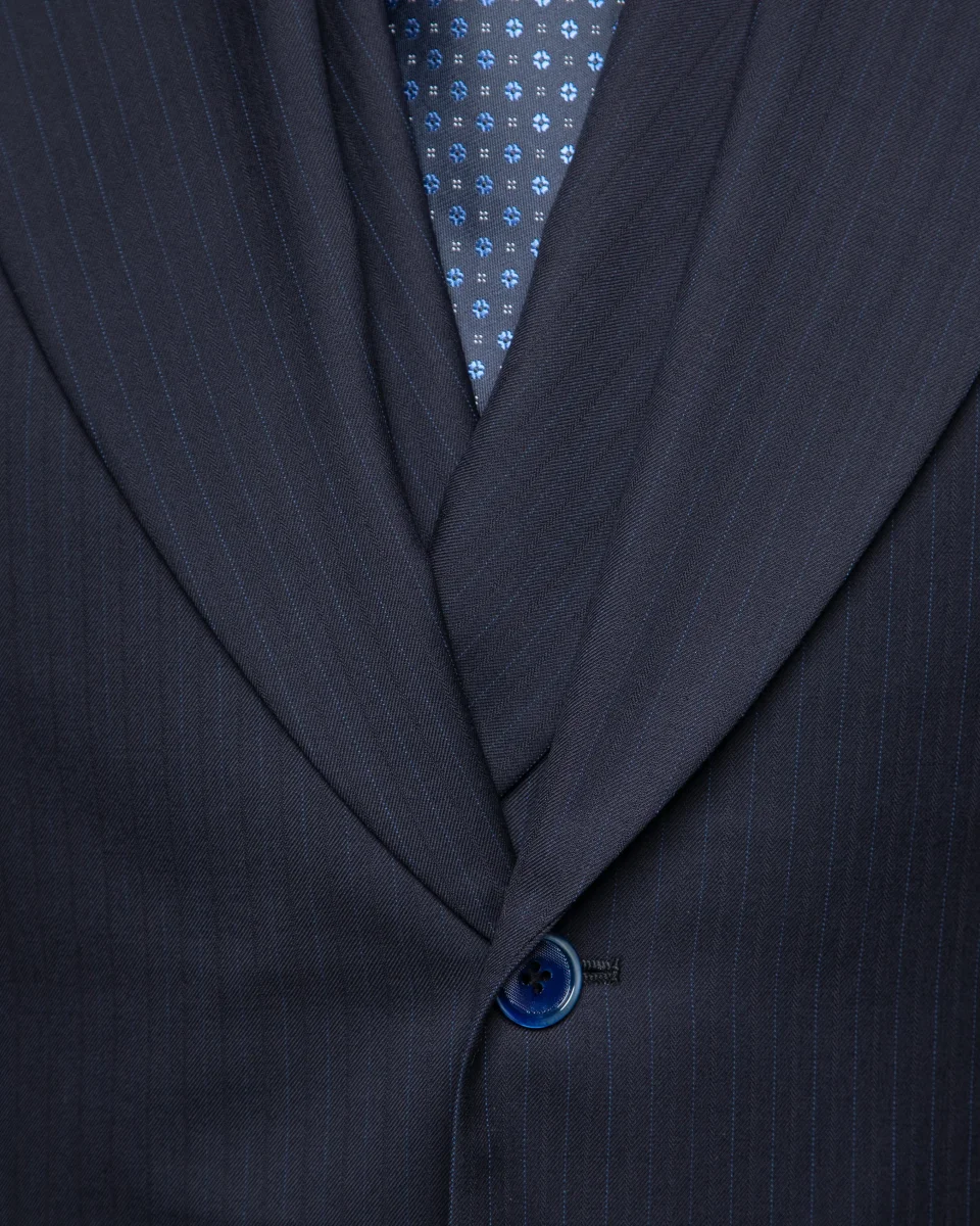 Abito Gessato Blu Navy con Righe Celesti - immagine 7