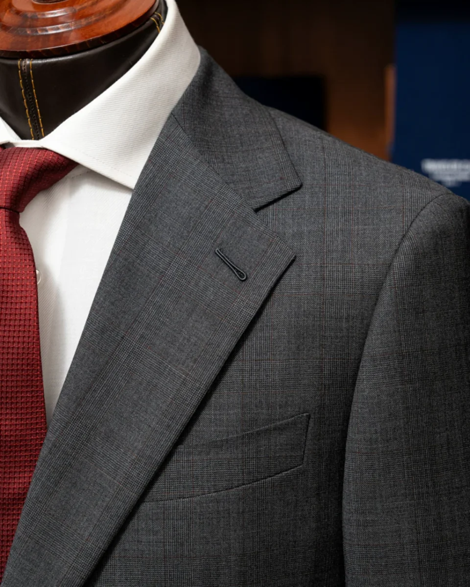 Abito Giotto Grigio Cenere con Quadri Rossi - immagine 5