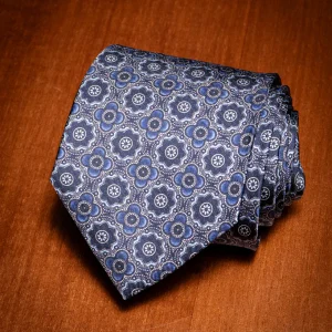 Cravatta Blu con Mosaico di Petali
