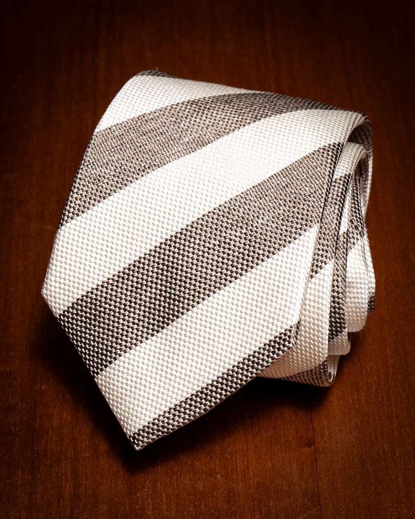 Cravatta Bianca e Marrone a Righe