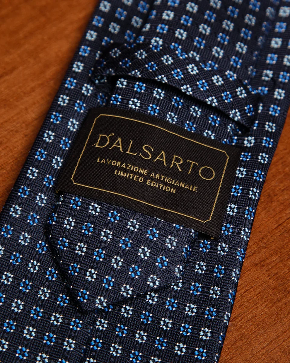 Cravatta Blu con Microquadri Azzurri - immagine 5