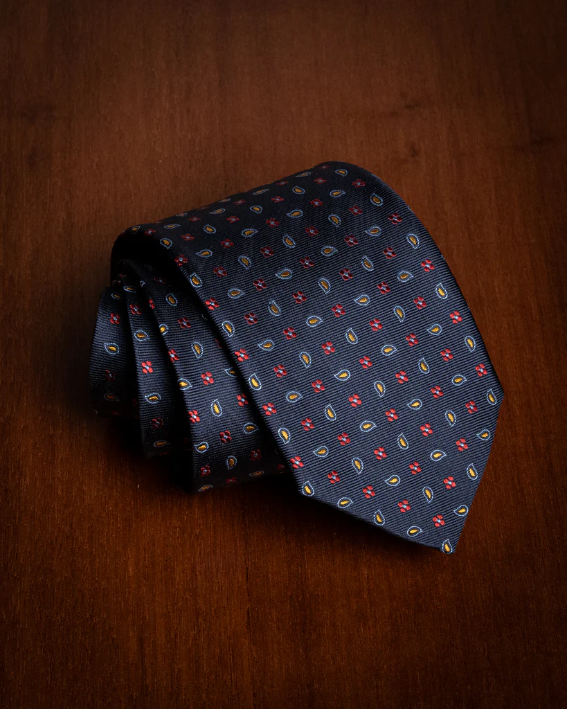 Cravatta con Paisley e Fiori