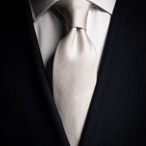 Cravatta Jacquard Grigio Perla con Microtrama Alveare