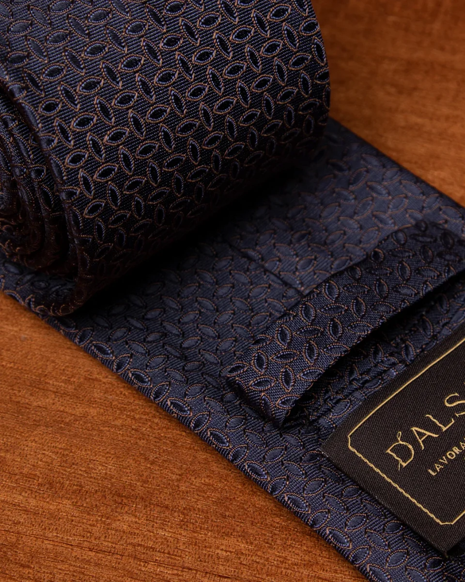 Cravatta Jacquard Blu Notte Con Motivo Ellittico Marrone Caffè - immagine 6