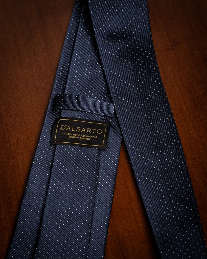 Cravatta Jacquard Blu Notte con Puntini Bianchi - immagine 6