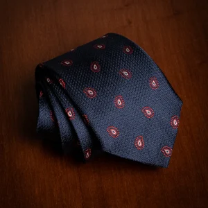 Cravatta Jacquard Blu Notte Operata con Paisley Rosso Minio e Bianco Panna