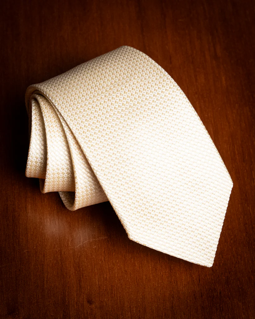 Cravatta Jacquard con Microtrama Miele e Panna - immagine 3