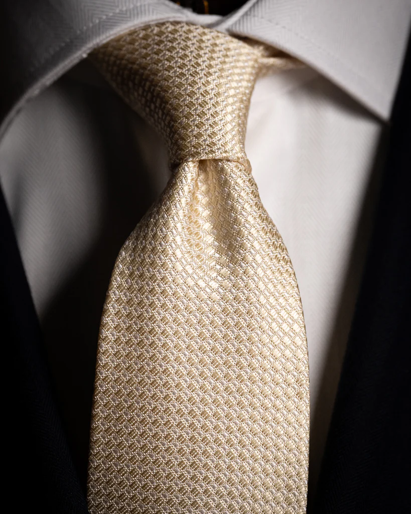 Cravatta Jacquard con Microtrama Miele e Panna - immagine 5