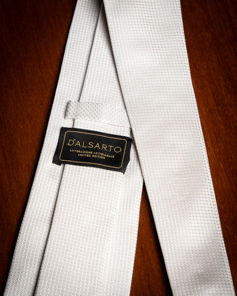 Cravatta Jacquard Grigio Perla con Microtrama Operata - immagine 6