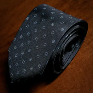 Cravatta Blu Scuro con Fiori