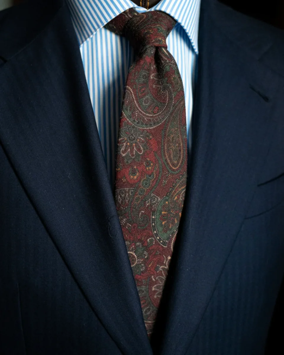 Cravatta Bordeaux con Fantasia Paisley Floreale - immagine 3