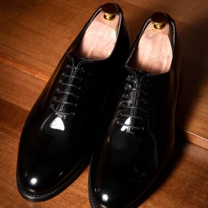 Scarpa Nera Lucida Zurigo Whole Cut
