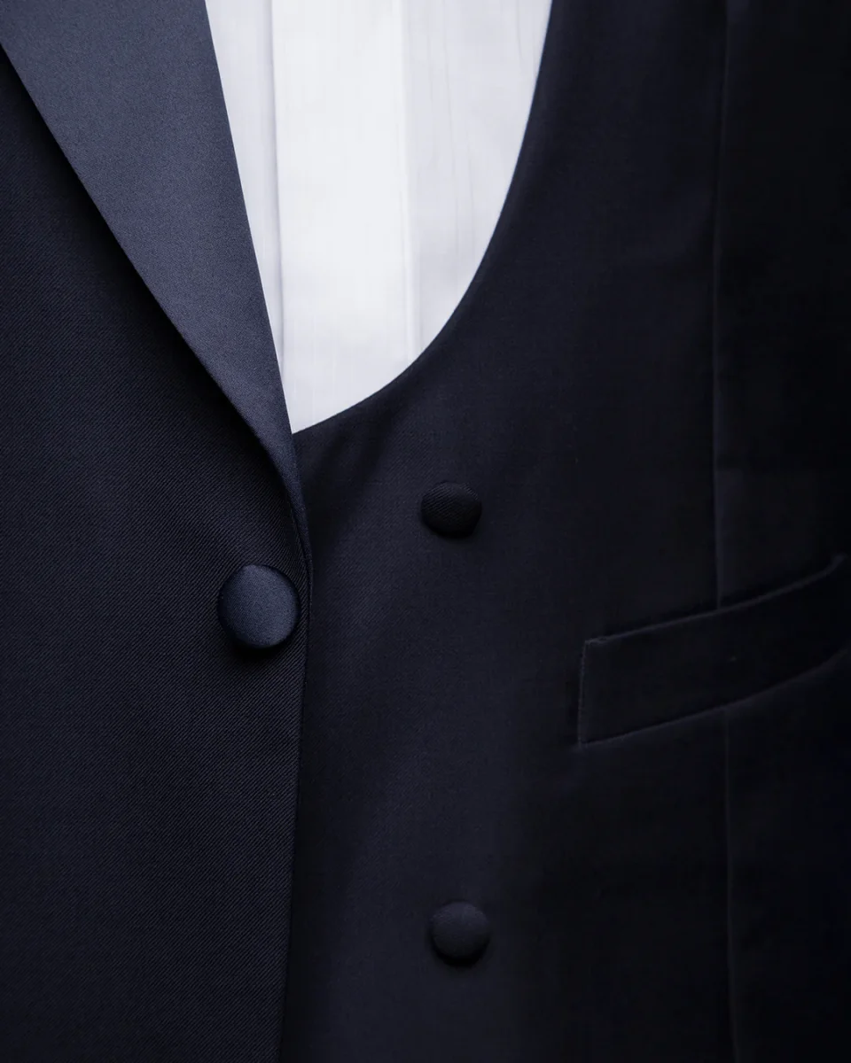 Smoking Michelangelo Blu con Raso e Gilet - immagine 5