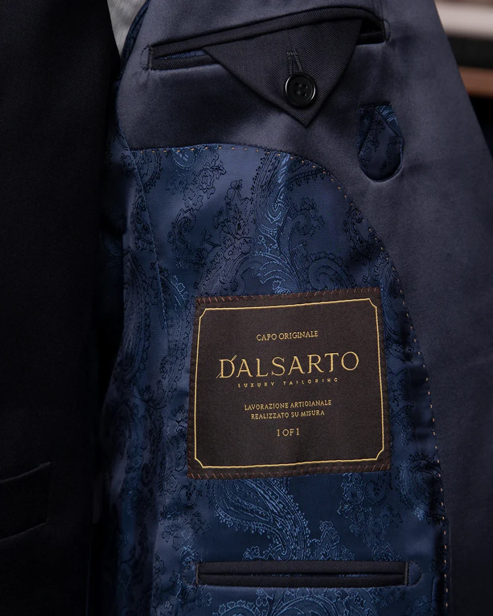 Smoking Michelangelo Blu con Raso e Gilet - immagine 6