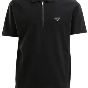 Polo in piqué di colore nero con dettagli in Re-Nylon