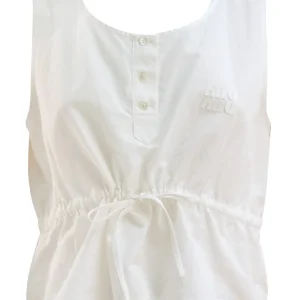 Top in cotone e lino di colore bianco