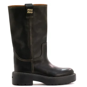 Stivali in pelle di colore nero