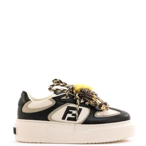 Sneakers Fendi Match in pelle di colore bianco e nero