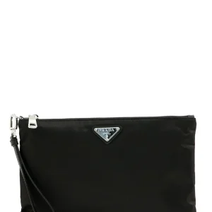 Clucth in re- nylon e saffiano colore nero