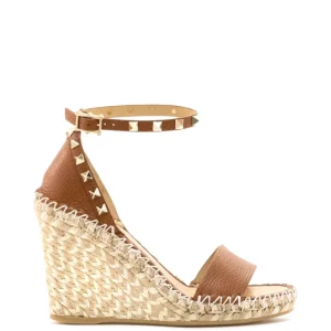Sandali Zeppa Rockstud in pelle martellata color marrone